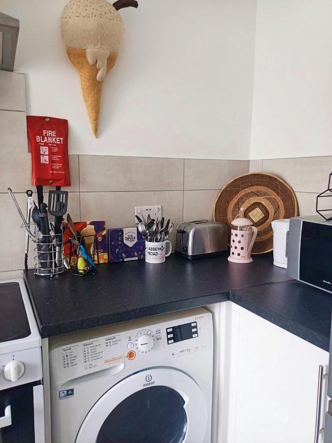 Appartement Stylish 2-Bed Flat, Quick Access To London Sights Extérieur photo